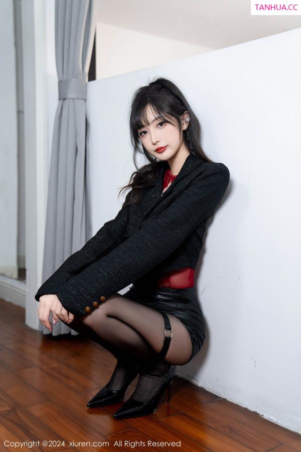 [XiuRen]高清写真图 2024.12.06 No.9561 林星阑 黑丝美腿